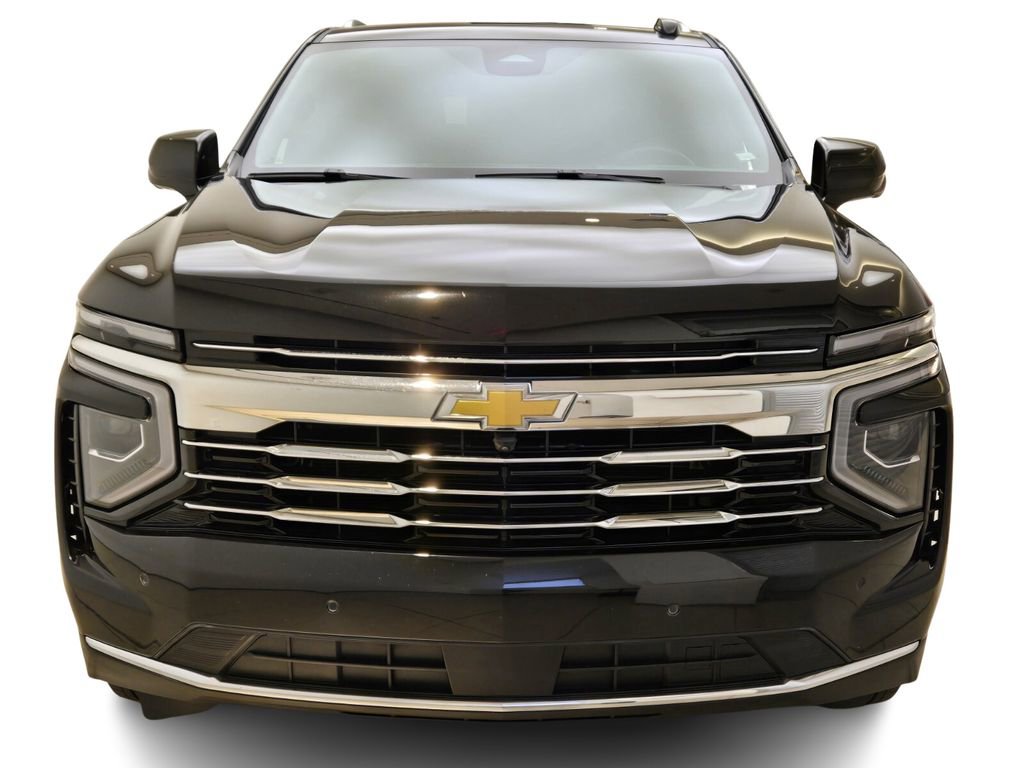 Used 2025 Chevrolet Suburban LT AWD/4WD image 2