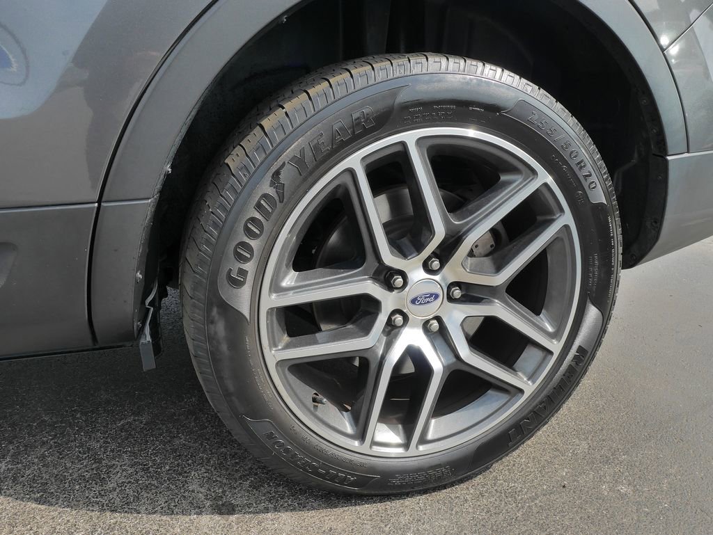 Used 2017 Ford Explorer Sport w/ Equipment Group 401A image 9