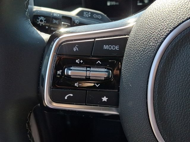 Used 2025 Kia Sorento SX FWD image 17