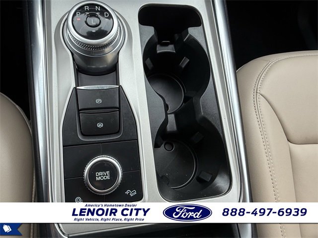 Used 2022 Ford Explorer XLT w/ Equipment Group 202A image 31