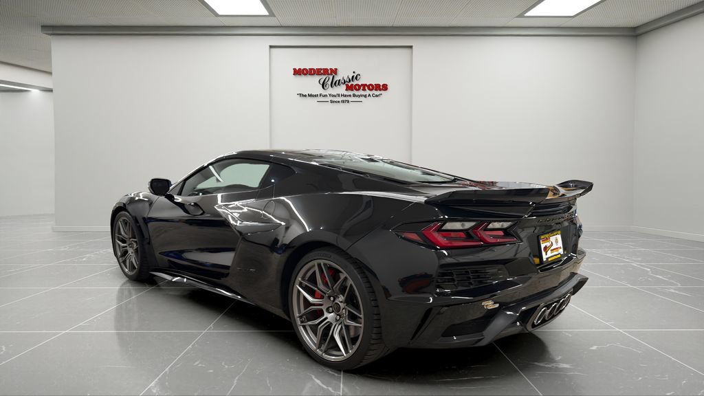 Used 2026 Chevrolet Corvette Z06 RWD image 5