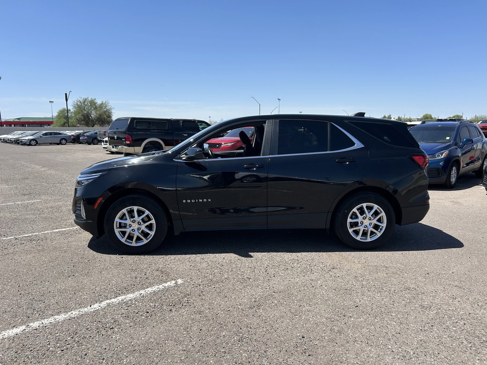 Certified 2024 Chevrolet Equinox LT AWD/4WD image 2
