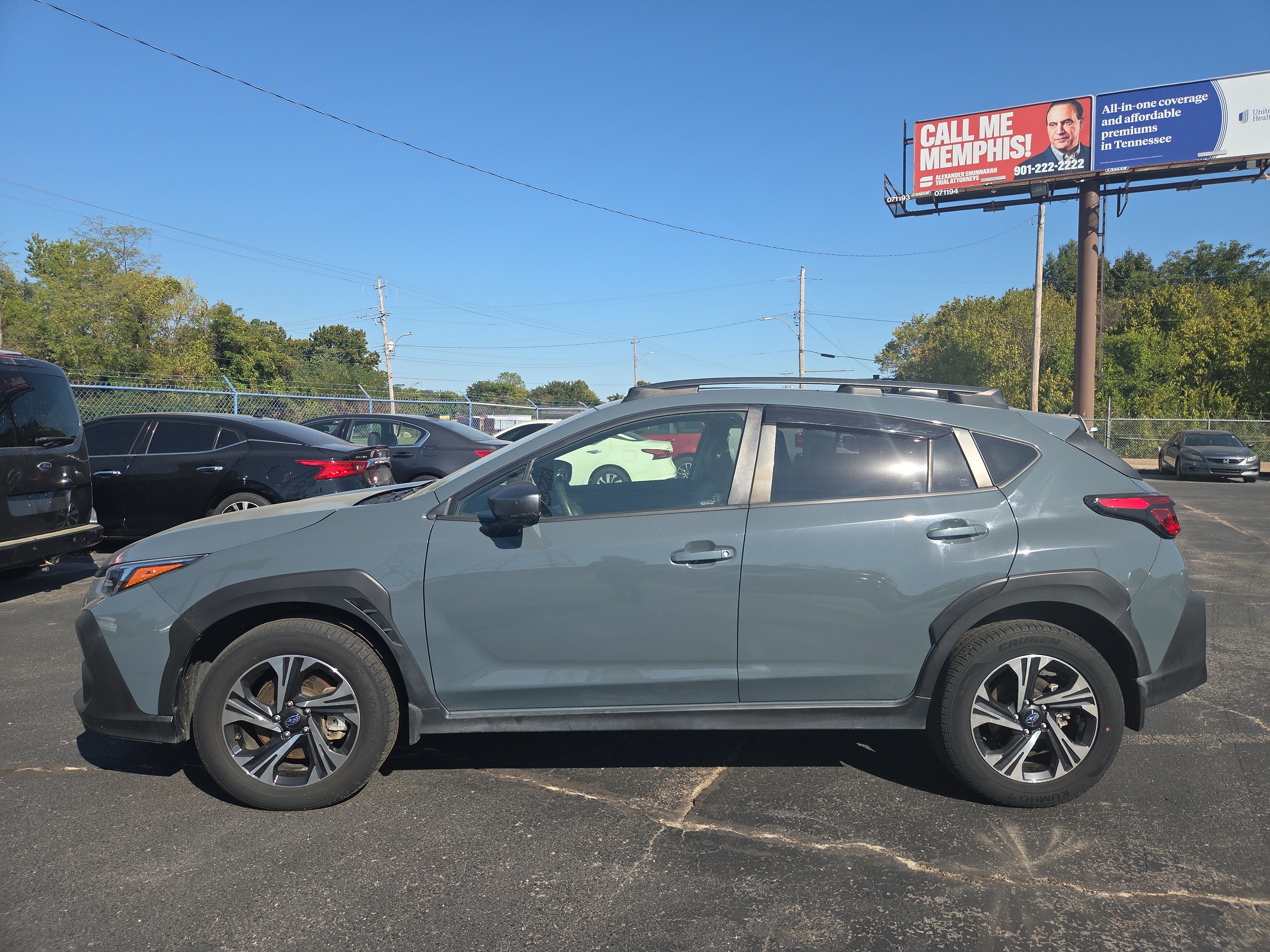 Used 2024 Subaru Crosstrek 2.0i Premium AWD/4WD image 2