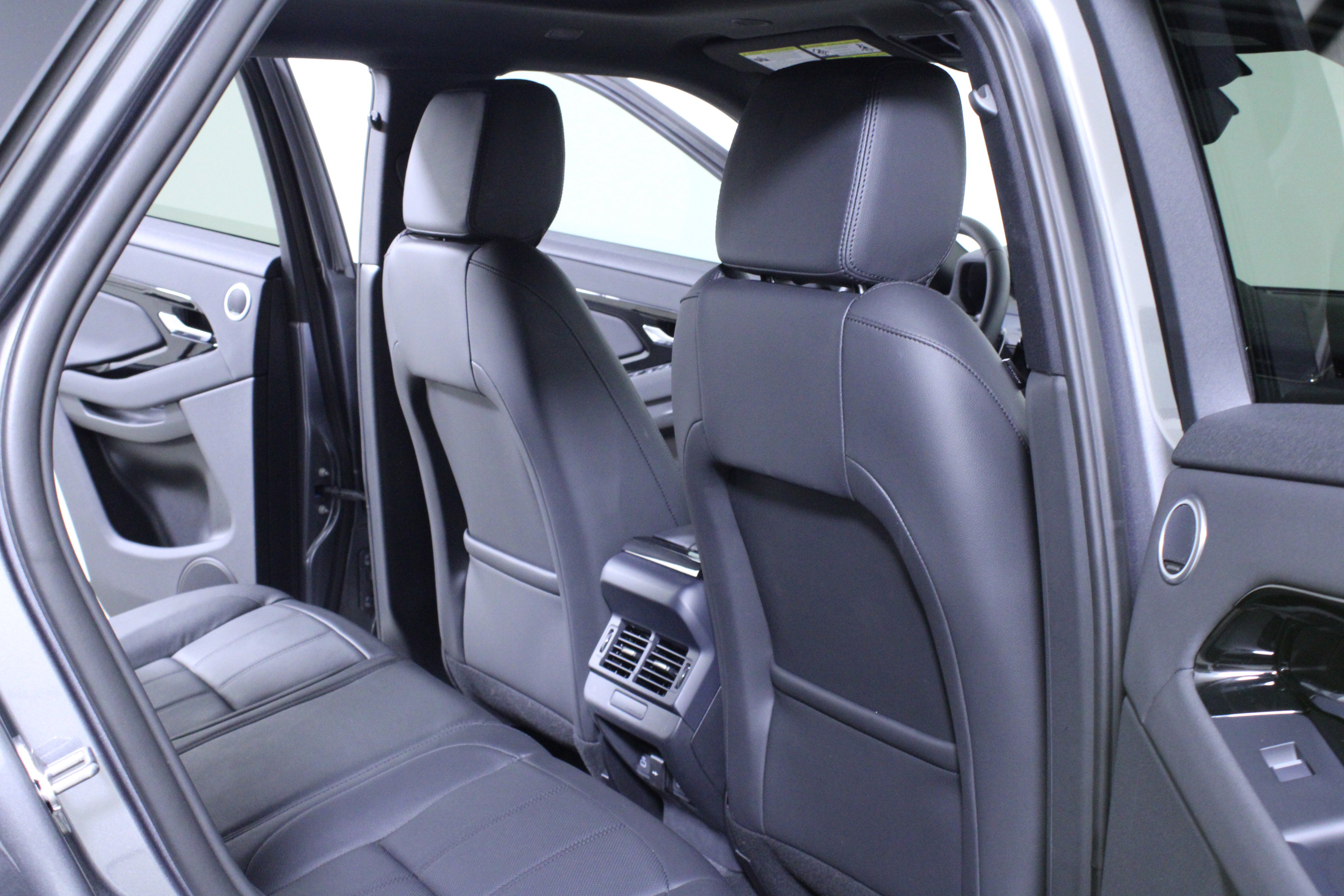 Used 2026 Land Rover Range Rover Evoque S AWD/4WD image 13