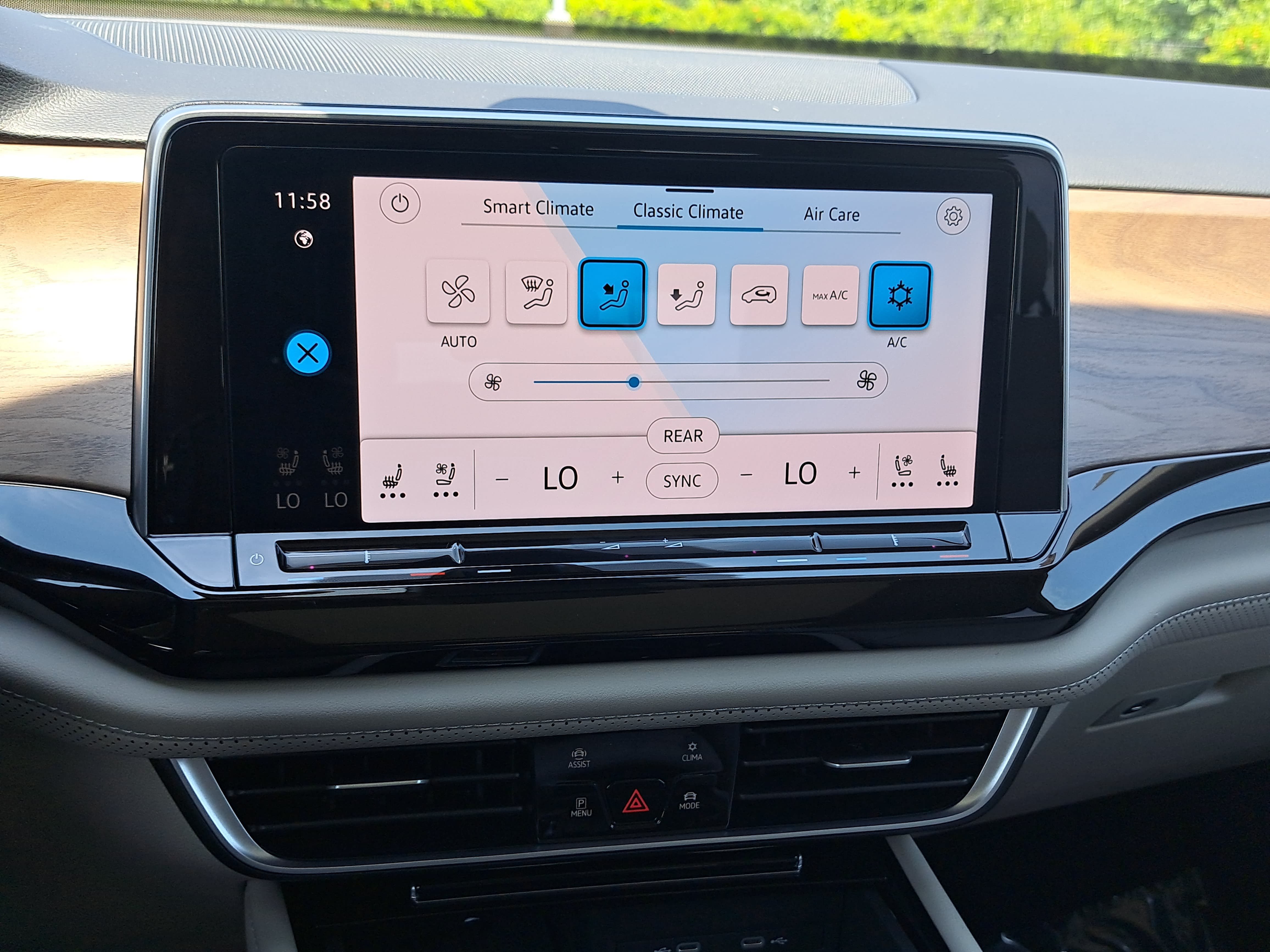 New 2026 Volkswagen Atlas SE AWD/4WD image 22