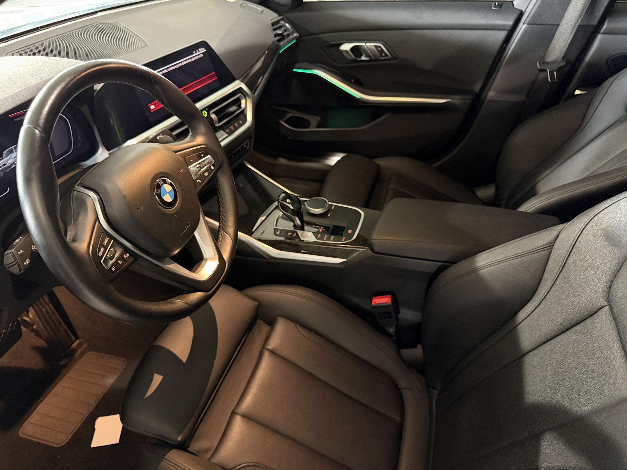 Used 2021 BMW 330i Sedan w/ Convenience Package RWD image 3
