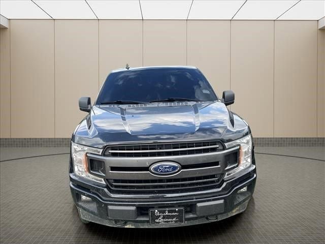 Used 2018 Ford F150 XLT w/ Equipment Group 302A Luxury AWD/4WD image 3