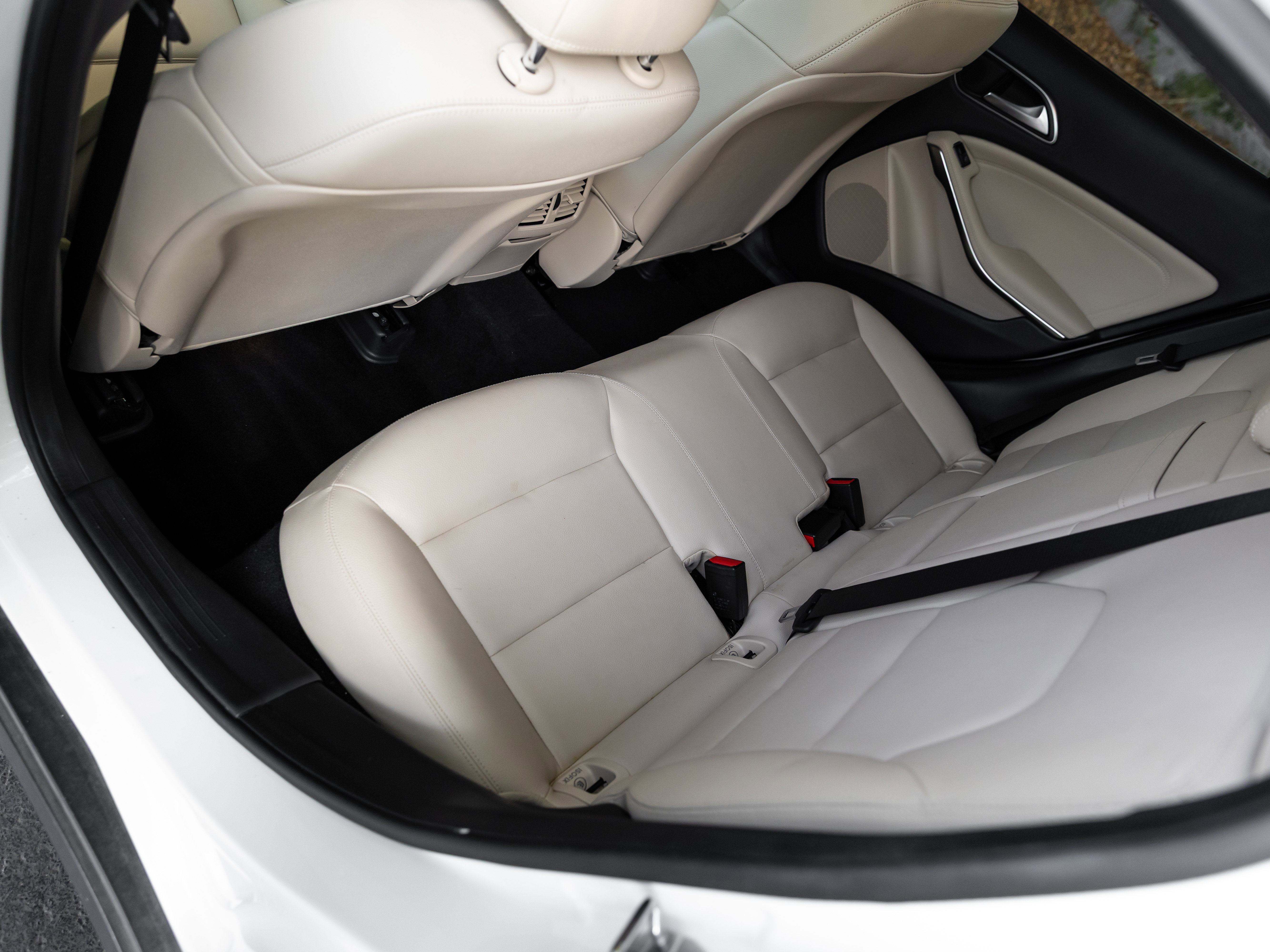 Used 2019 Mercedes-Benz GLA 250 4MATIC w/ Convenience Package image 14