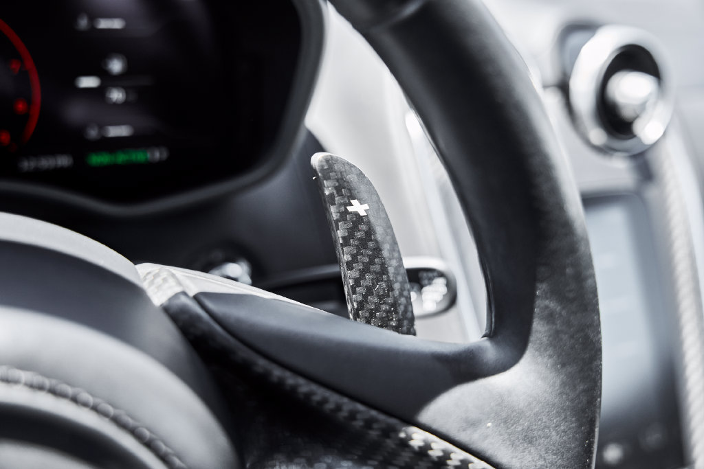 Used 2023 McLaren GT RWD image 52