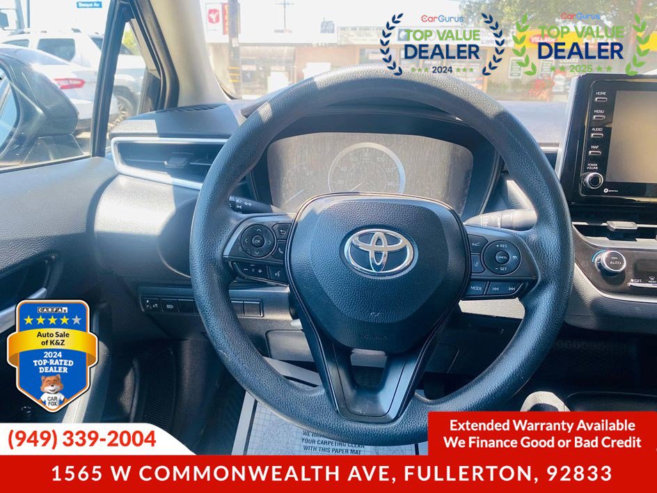 Used 2021 Toyota Corolla LE image 30
