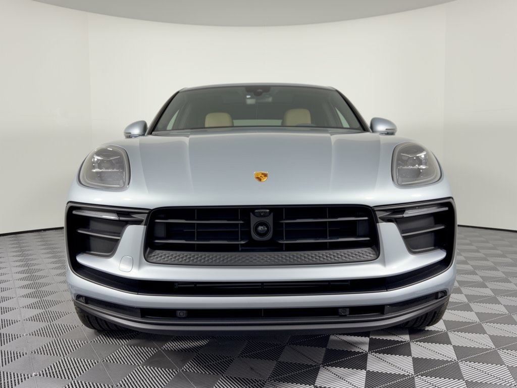 New 2026 Porsche Macan AWD/4WD image 6
