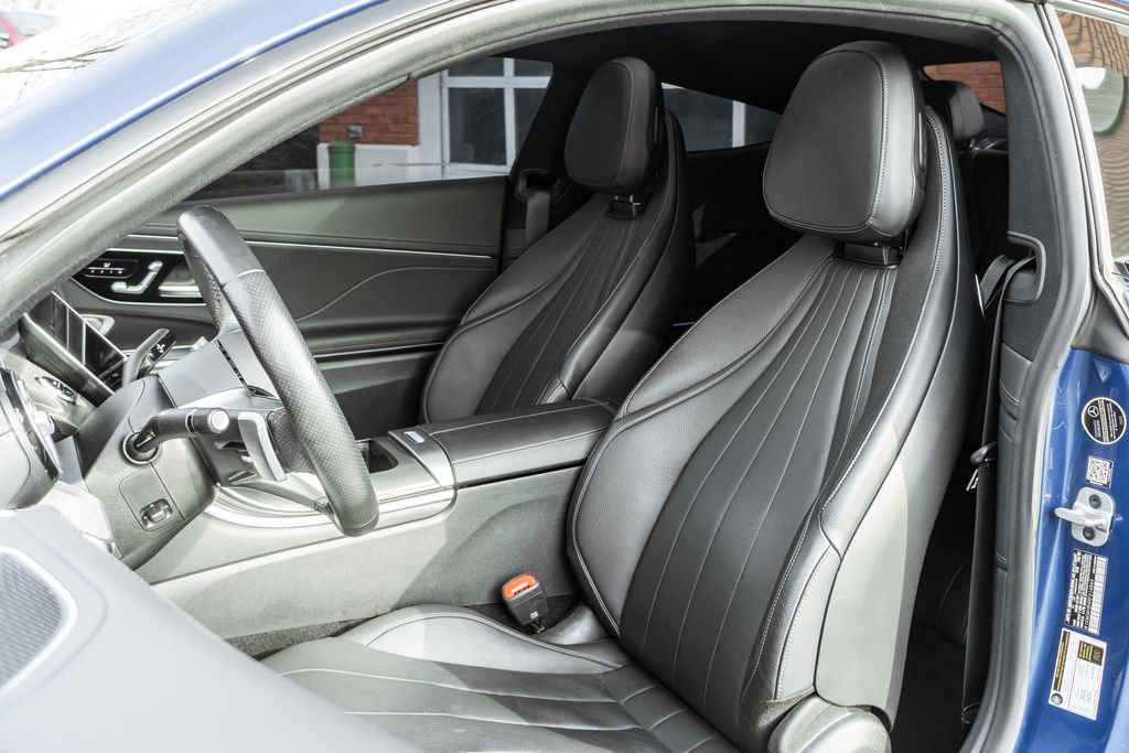 Used 2024 Mercedes-Benz CLE 300 4MATIC Coupe image 6