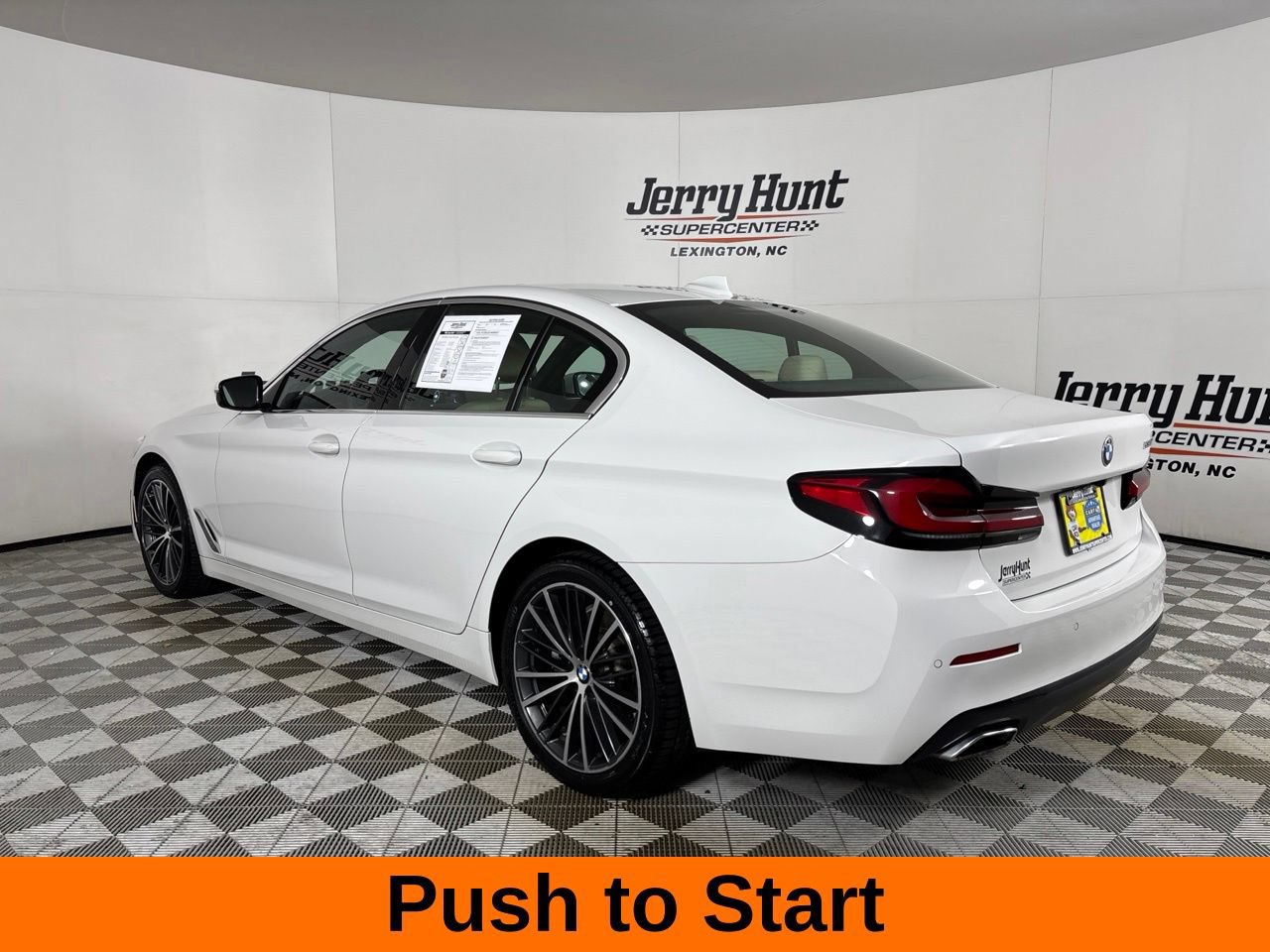 Used 2023 BMW 530i w/ Convenience Package RWD image 9