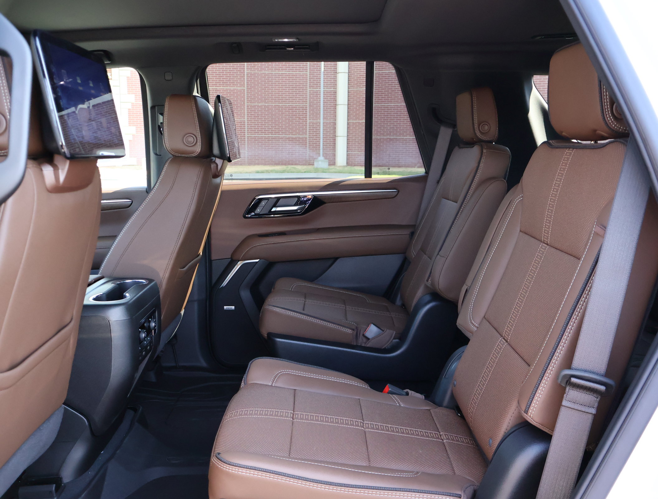 New 2026 Chevrolet Tahoe High Country AWD/4WD image 28