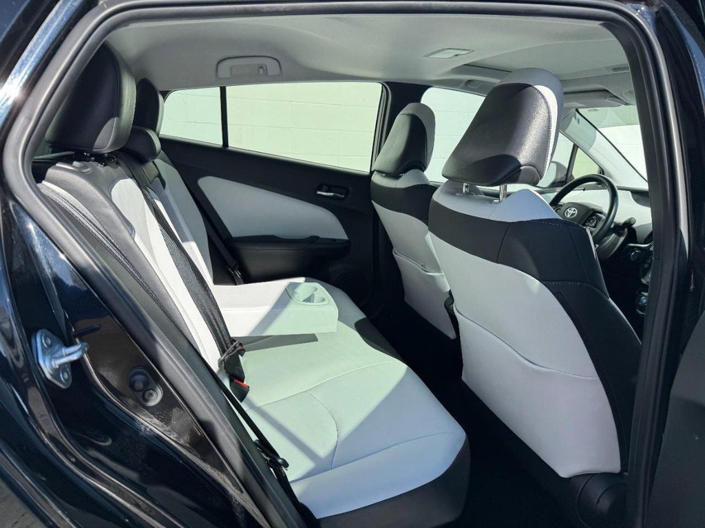 Used 2021 Toyota Prius image 10
