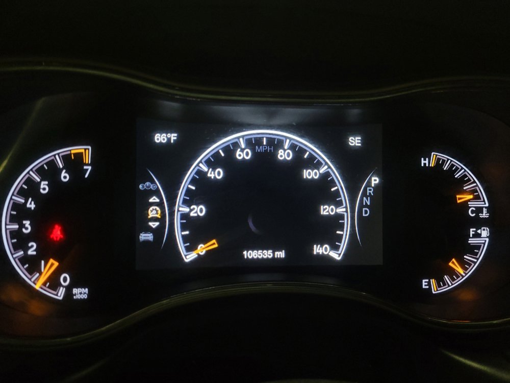 Used 2016 Jeep Grand Cherokee Limited AWD/4WD image 23