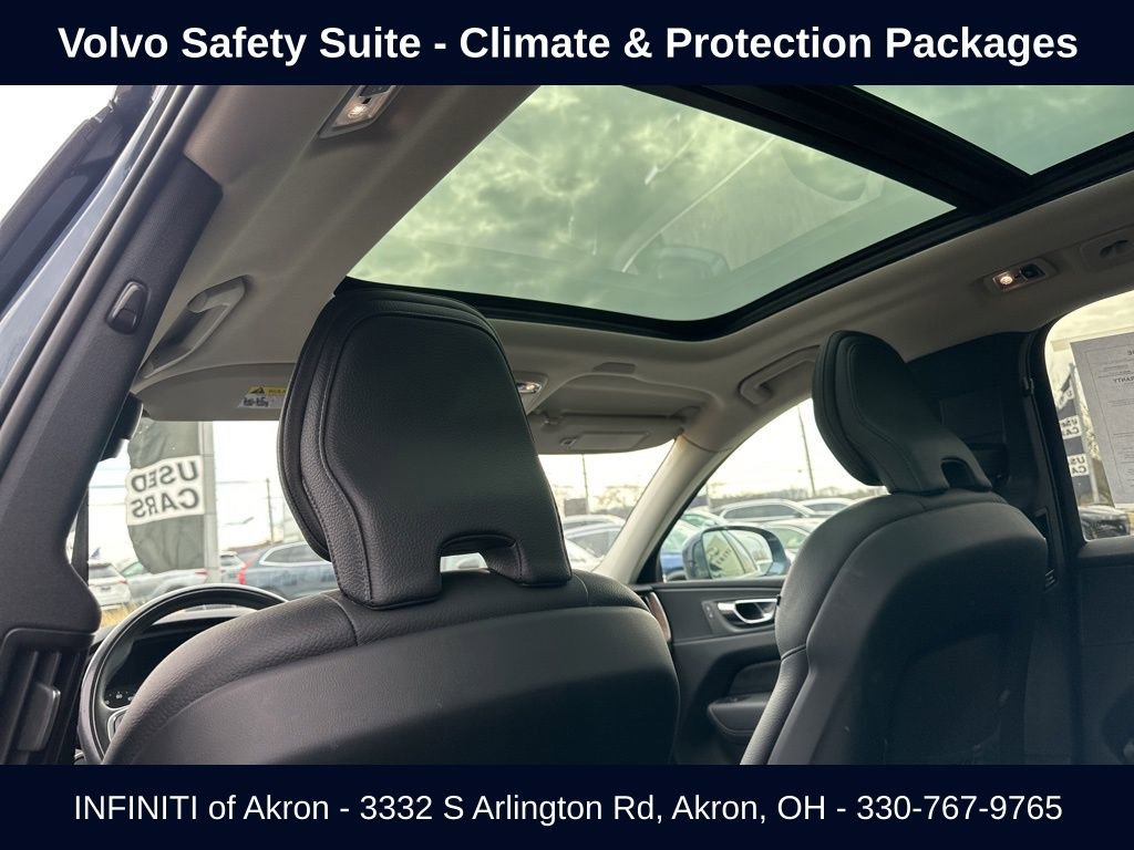 Used 2021 Volvo XC60 T5 Momentum w/ Premium Package image 41