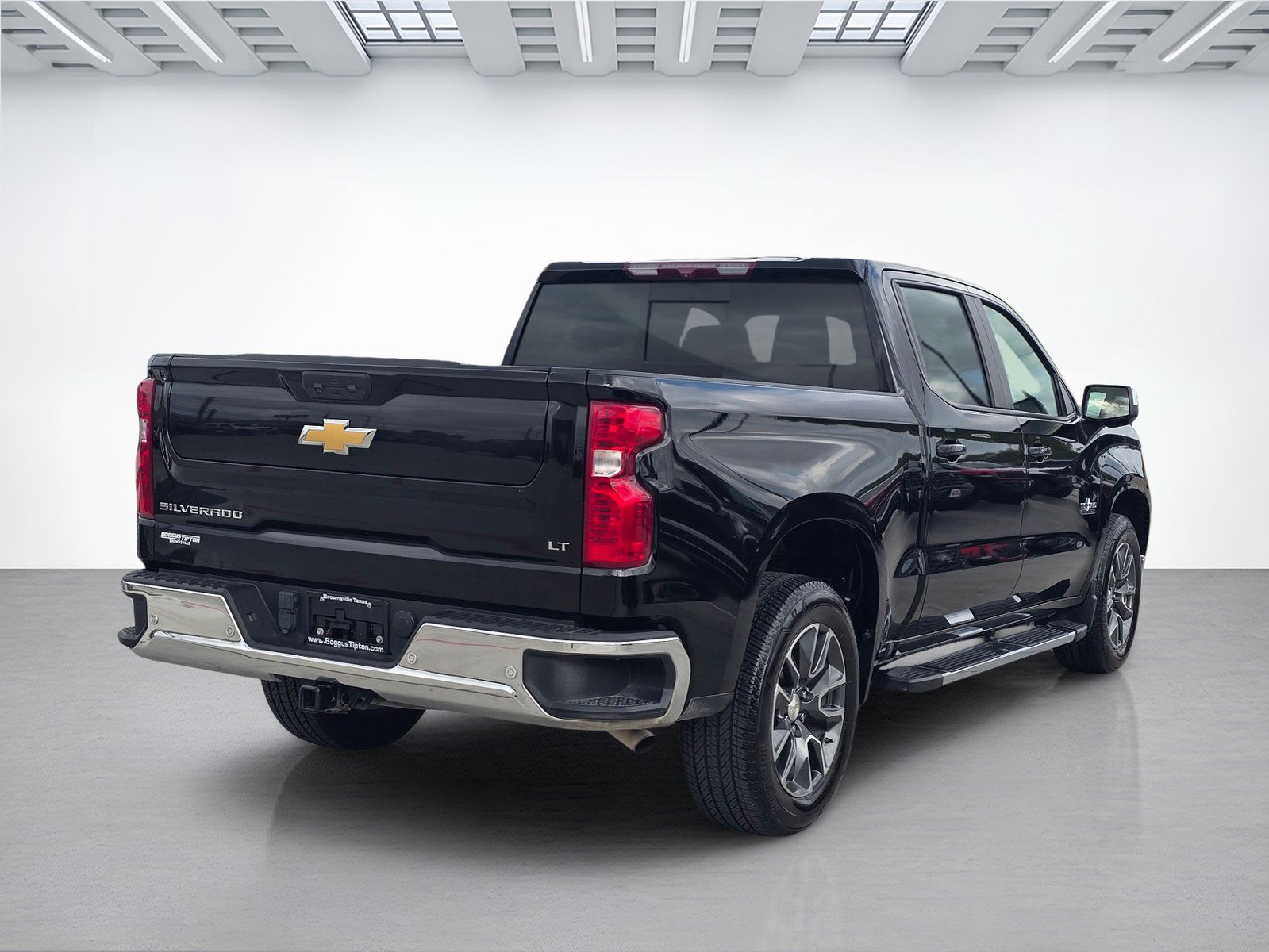 Used 2023 Chevrolet Silverado 1500 LT w/ Texas Edition Plus RWD image 3