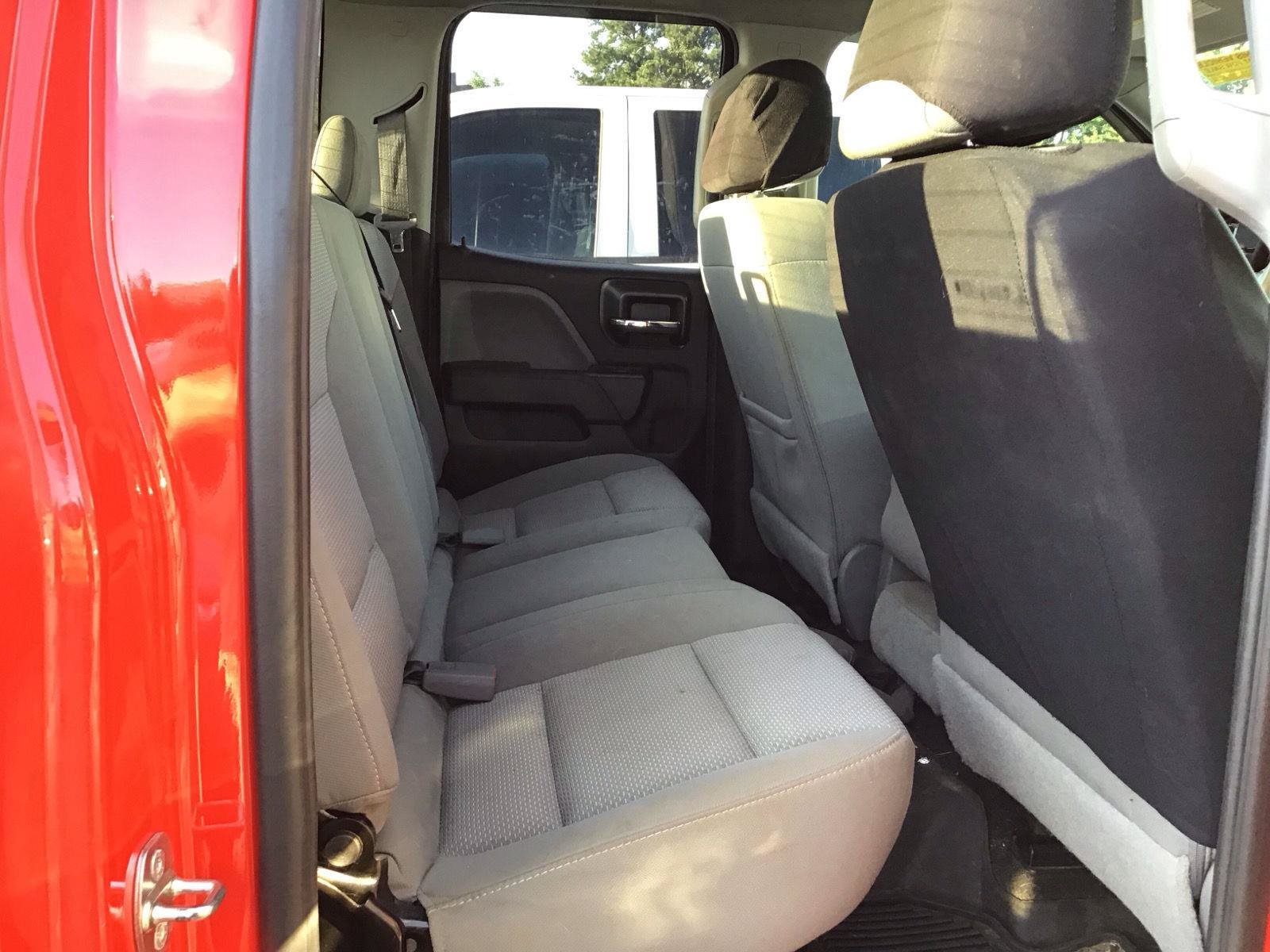 Used 2018 Chevrolet Silverado 1500 Custom w/ Custom Value Package RWD image 4