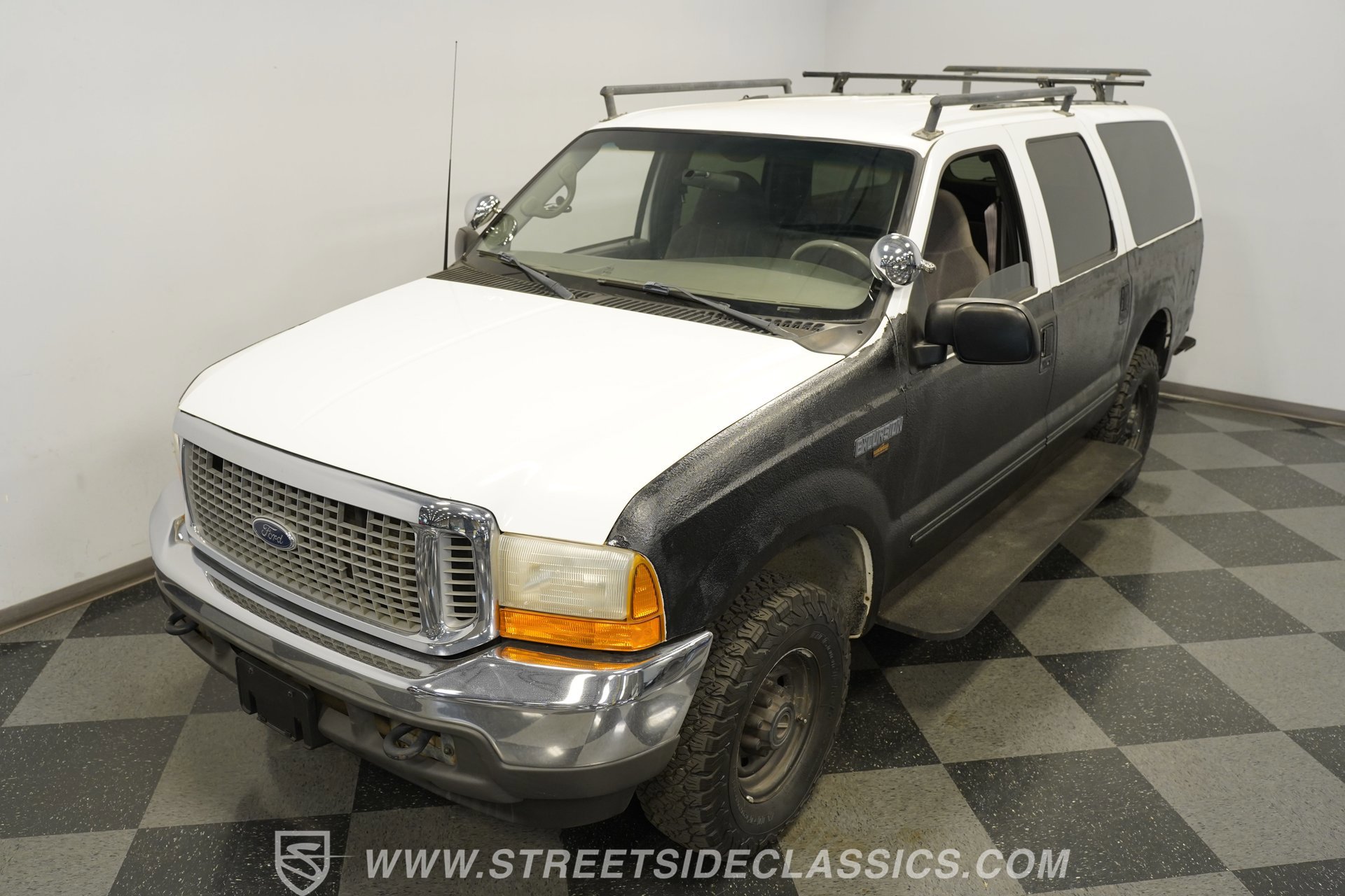 Used 2000 Ford Excursion XLT image 17