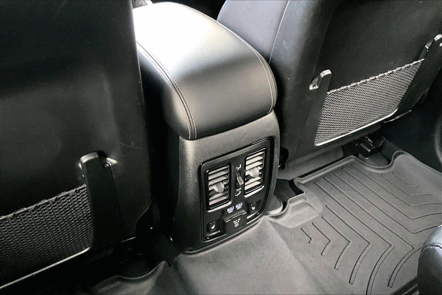 Certified 2025 Dodge Durango R/T image 35