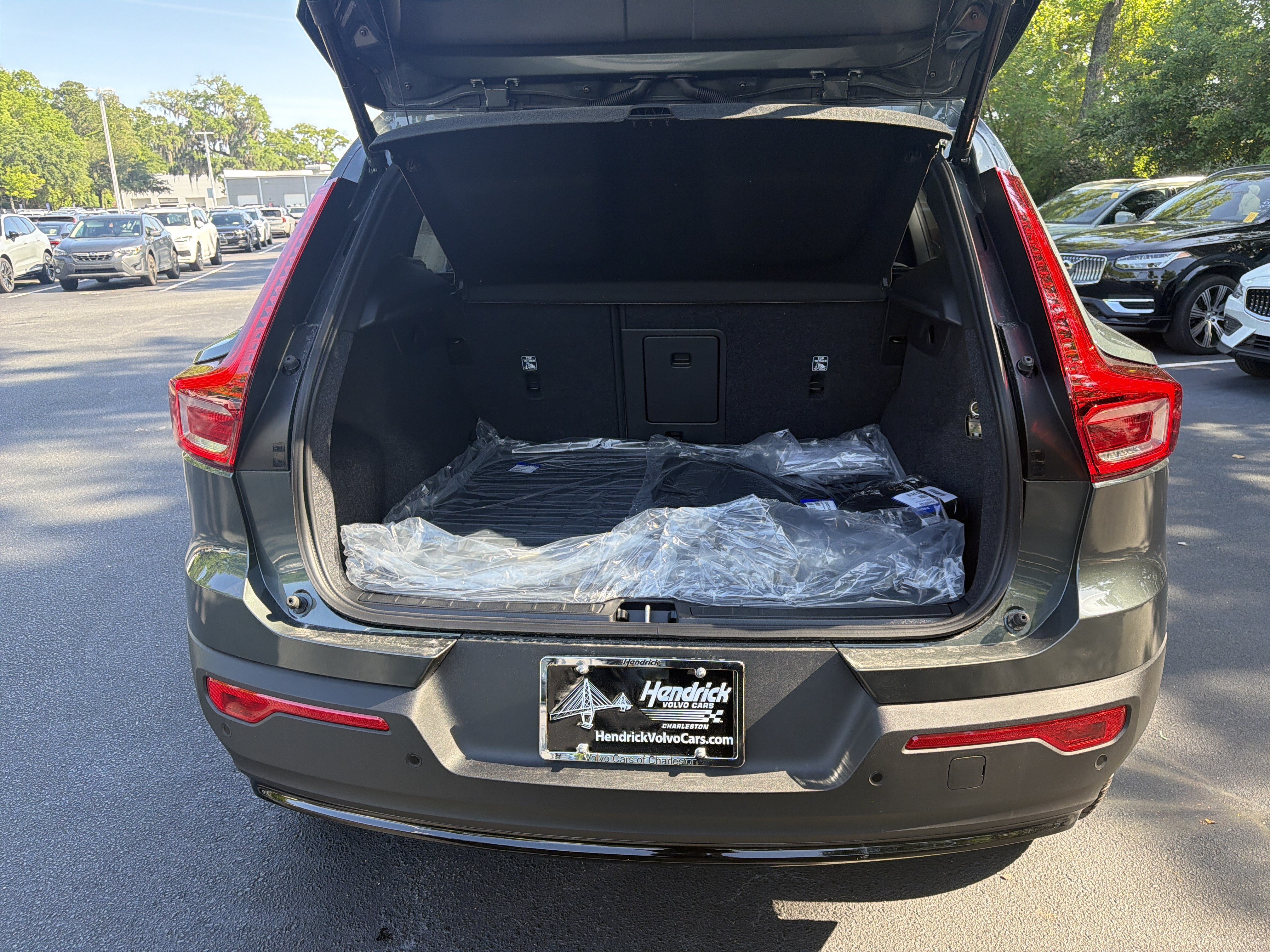 New 2026 Volvo XC40 B5 Ultra w/ Protection Package Premier AWD/4WD image 35