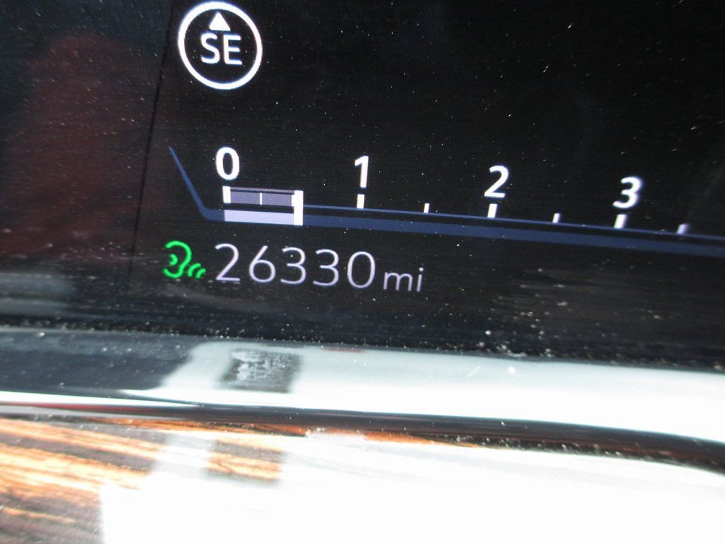 Used 2024 Cadillac Escalade Premium Luxury image 33