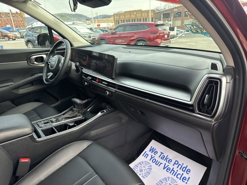 Used 2025 Kia Sorento S w/ Panoramic Sunroof Package image 17