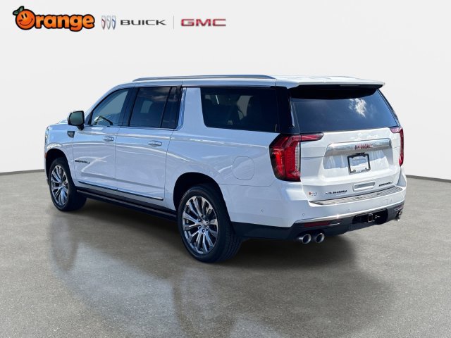 Used 2023 GMC Yukon XL Denali w/ Advanced Technology Package AWD/4WD image 5