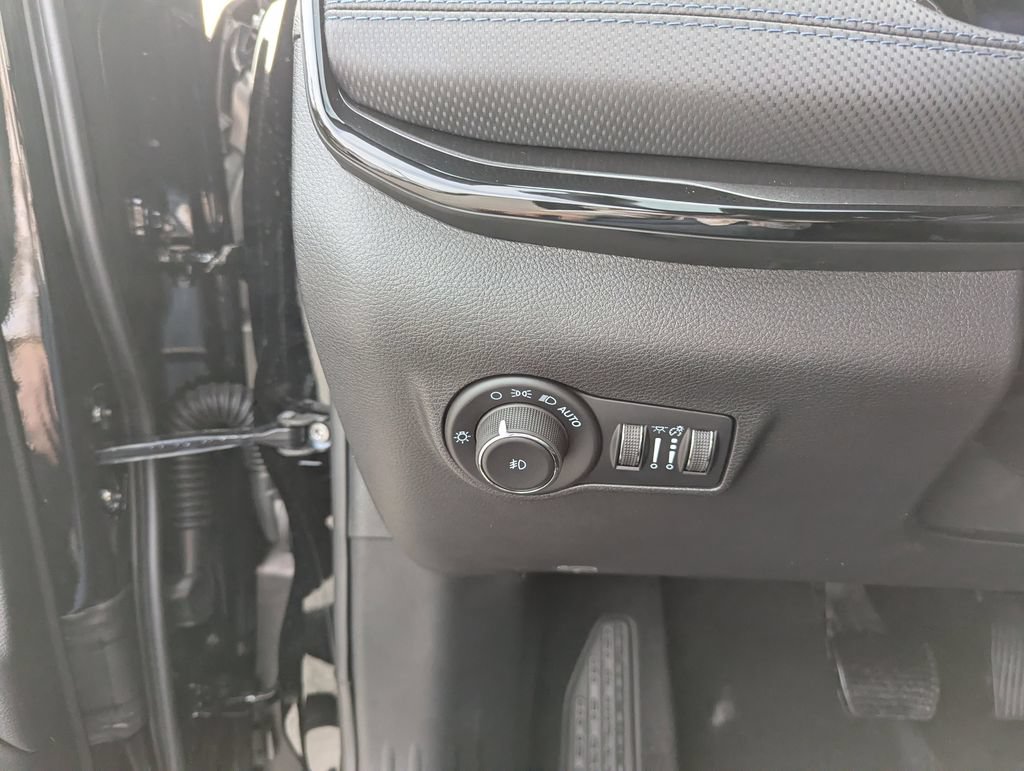 New 2026 Jeep Compass Latitude AWD/4WD image 20