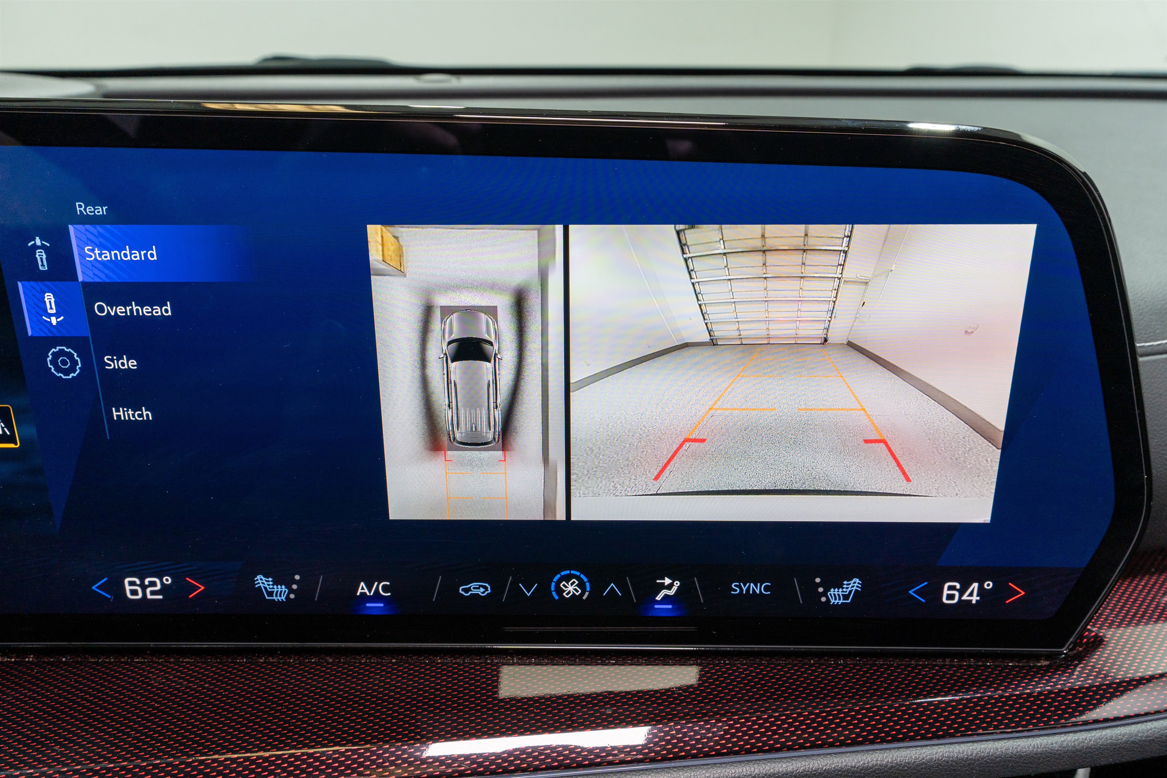 Used 2024 Chevrolet Traverse Z71 AWD/4WD image 21