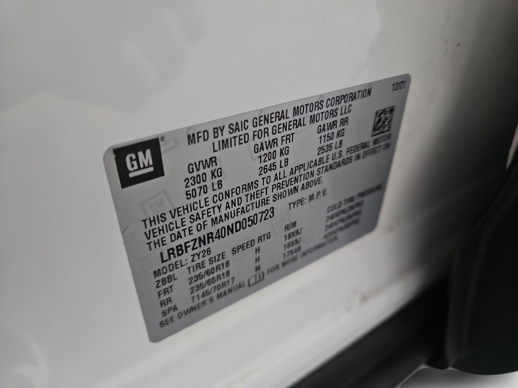 Used 2022 Buick Envision Essence w/ Technology Package I FWD image 27