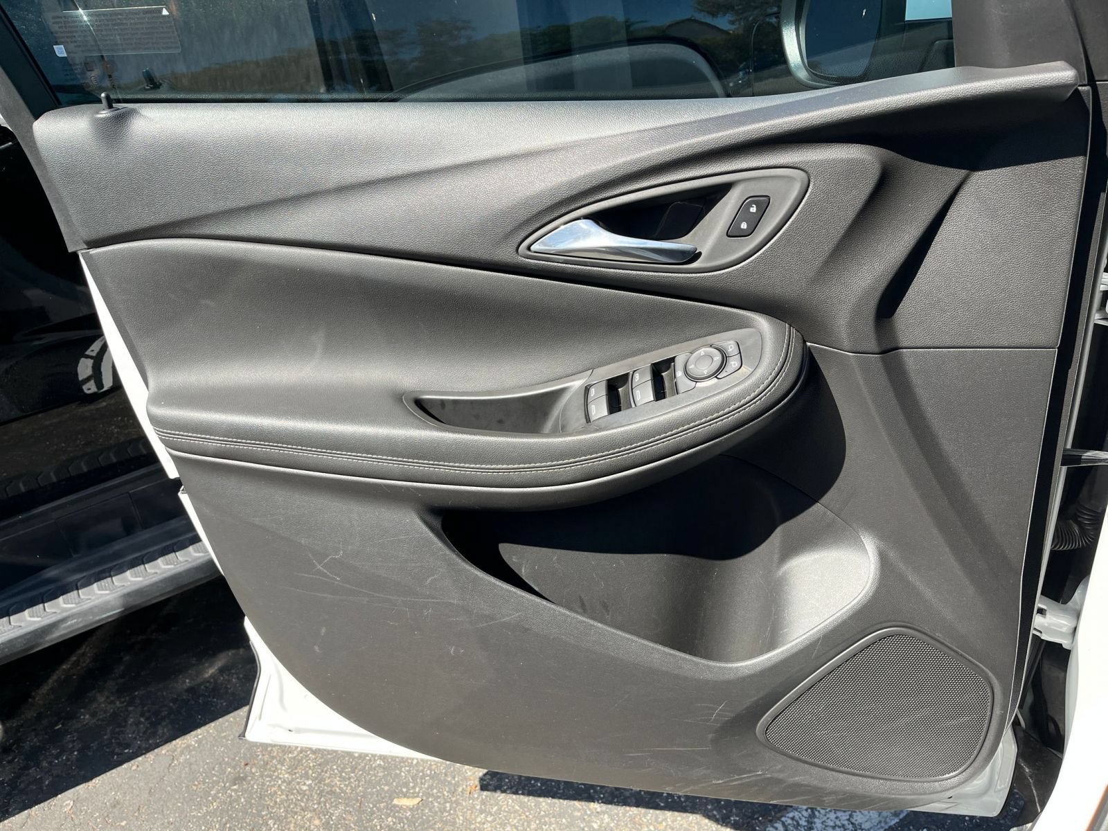 Used 2025 Buick Encore GX Preferred FWD image 18