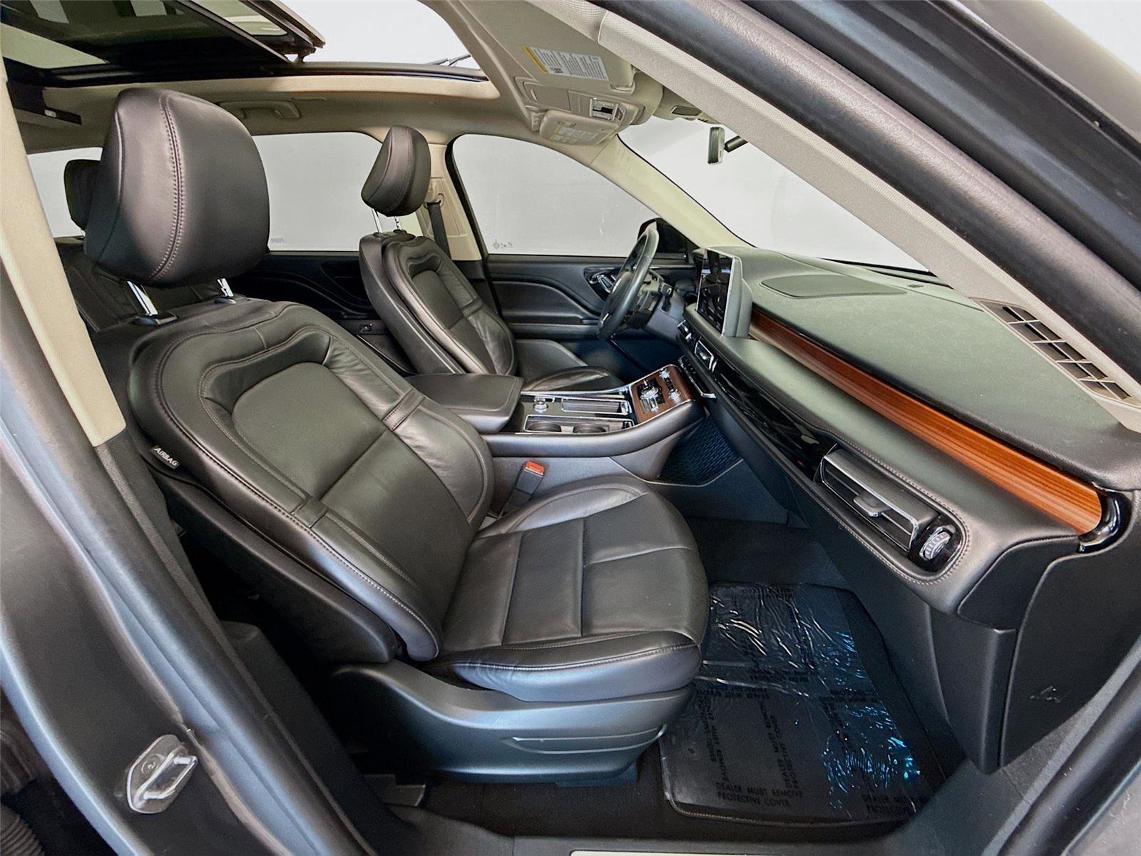 Used 2023 Lincoln Aviator Reserve image 27