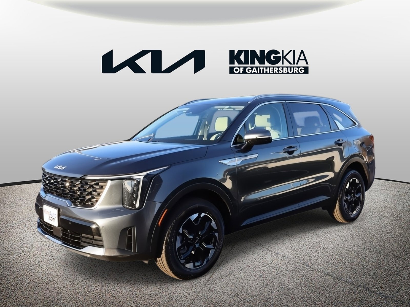 Certified 2025 Kia Sorento S image 8