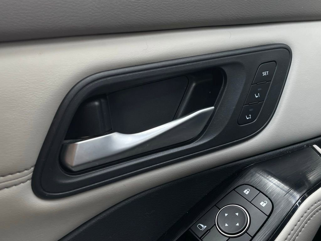 Used 2023 Nissan Rogue SL w/ SL Premium Package AWD/4WD image 13