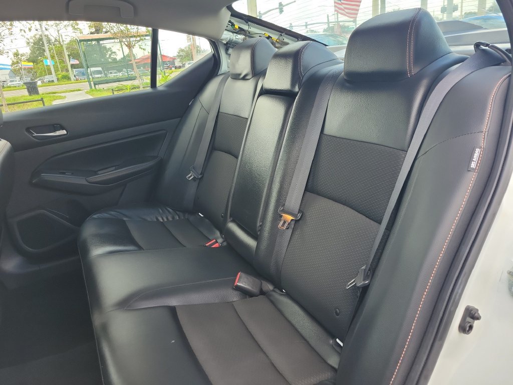 Used 2021 Nissan Altima 2.5 SR FWD image 9