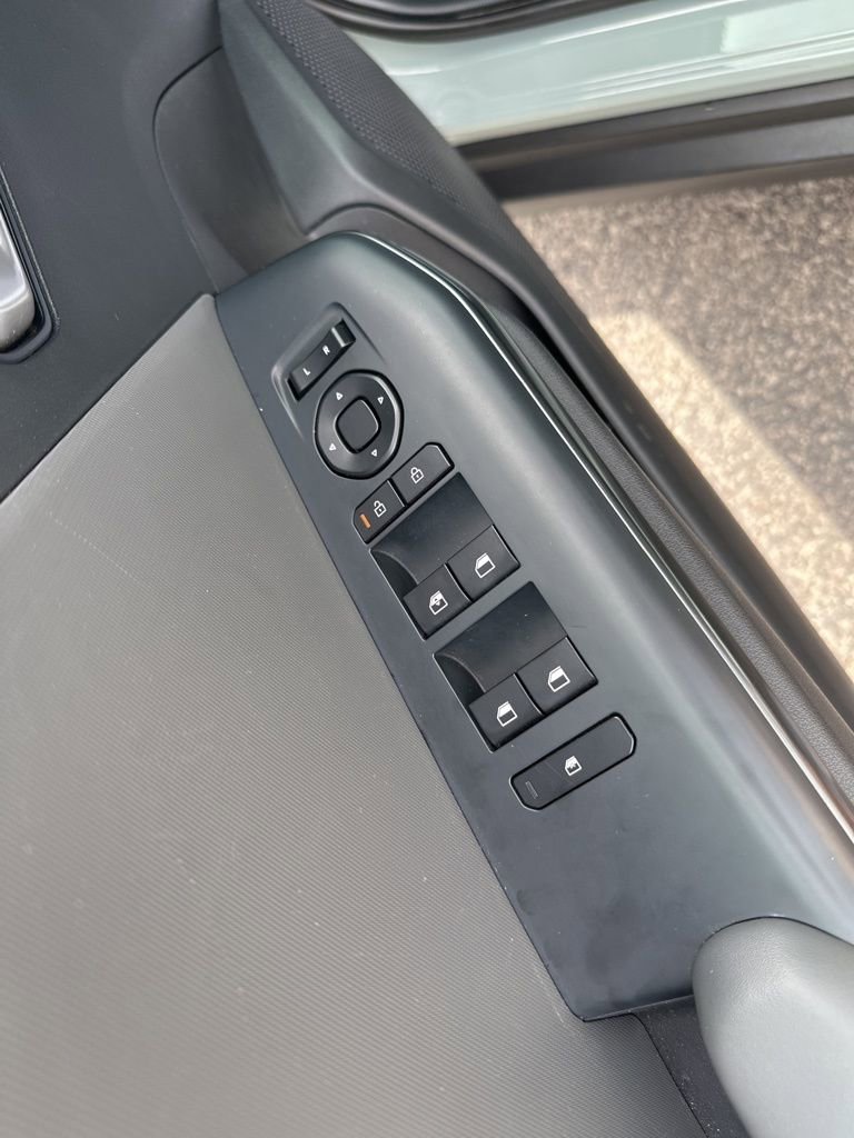Used 2025 Kia K4 LXS image 14