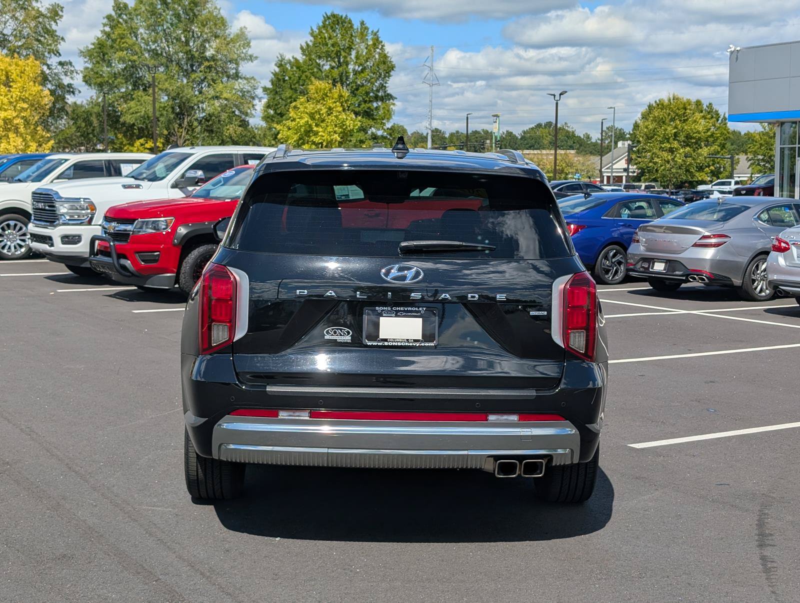 Used 2023 Hyundai Palisade Calligraphy w/ Cargo Package AWD/4WD image 7