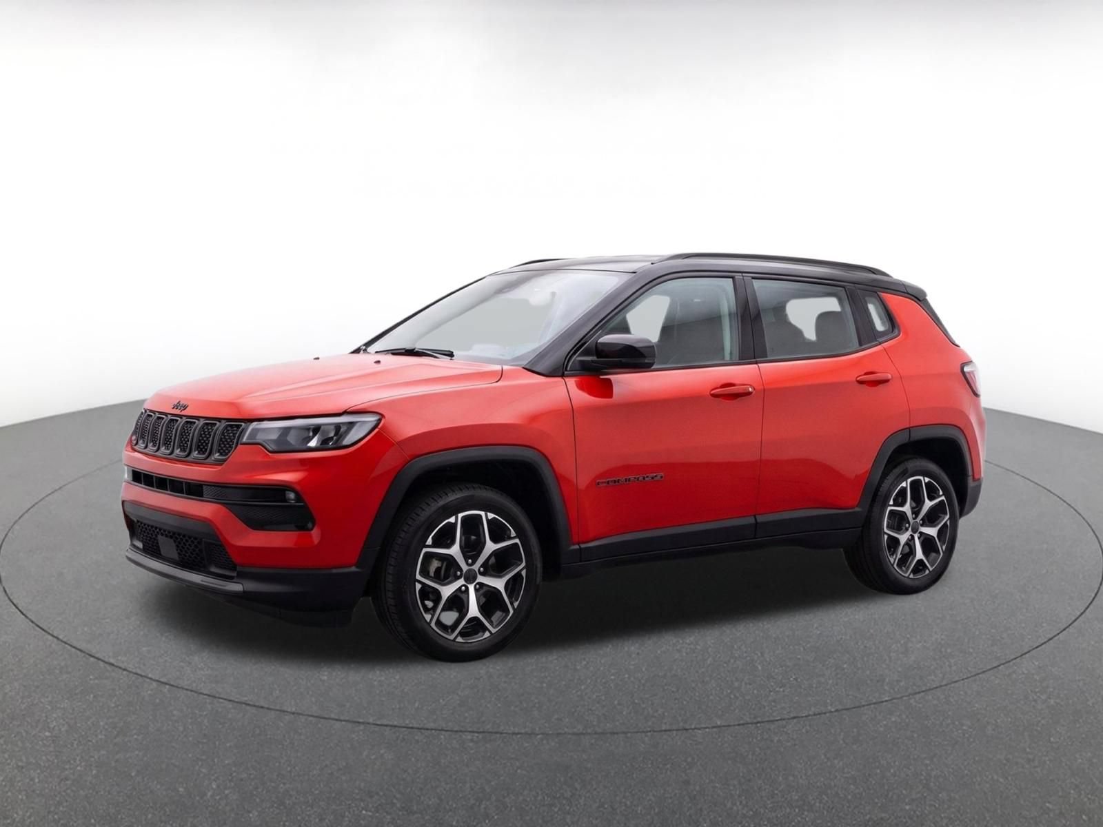 Used 2025 Jeep Compass Limited AWD/4WD image 3