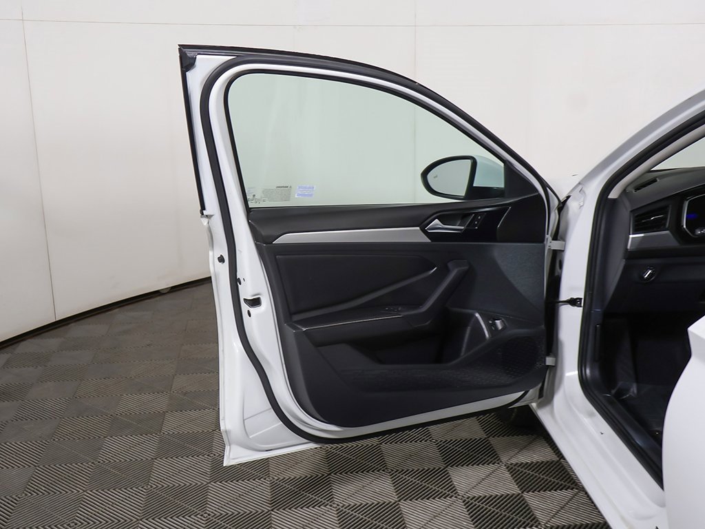 Used 2024 Volkswagen Jetta S image 16