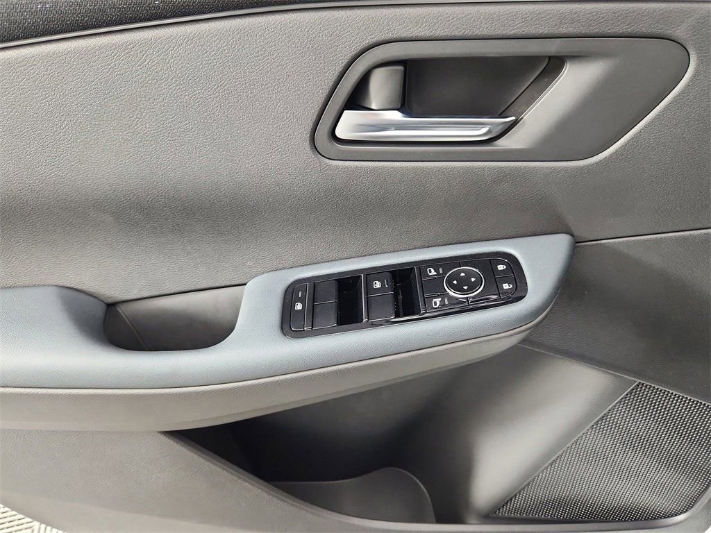 New 2026 Nissan Leaf w/ Floor Mat Package (S+) image 10