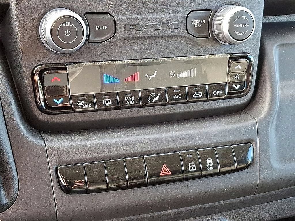 Used 2023 RAM ProMaster 3500 FWD image 13