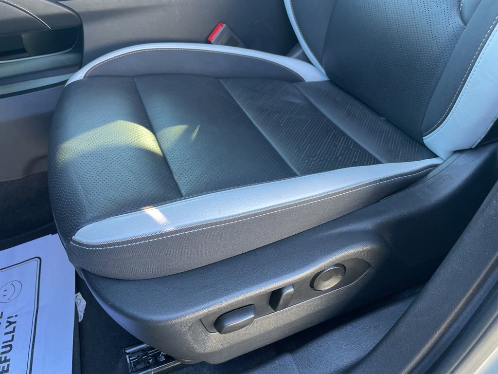 Used 2024 Buick Envision Sport Touring image 5