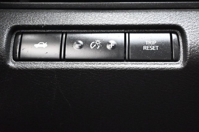 Used 2024 Nissan Altima 2.5 SR FWD image 25