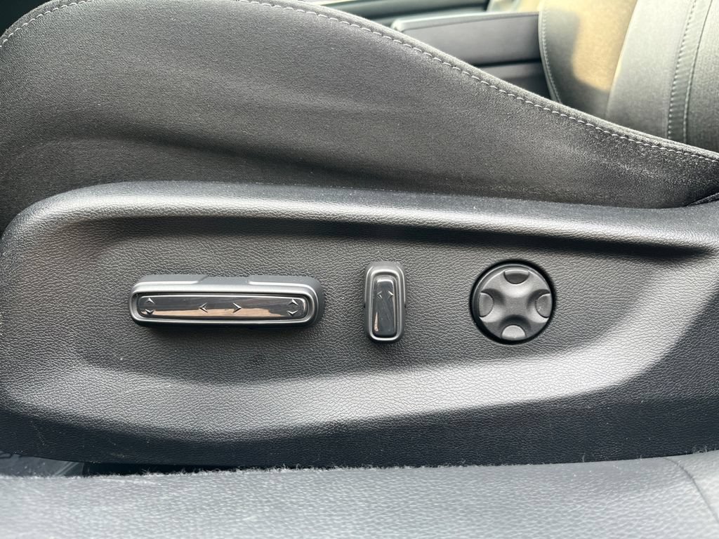 Used 2019 Honda Accord EX image 16