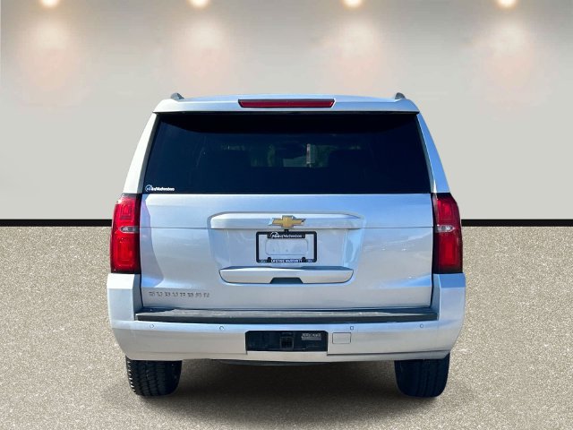 Used 2016 Chevrolet Suburban LT RWD image 6