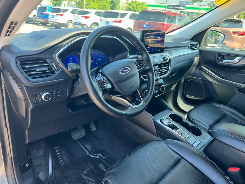 Used 2022 Ford Escape Titanium AWD/4WD image 18