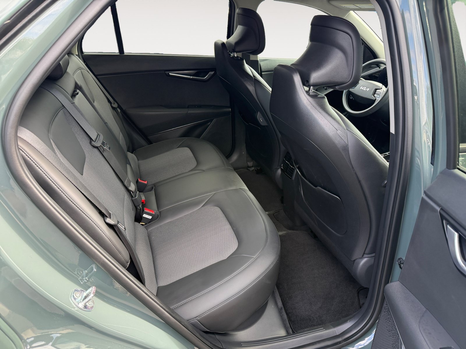 Used 2024 Kia Niro Wind FWD image 18
