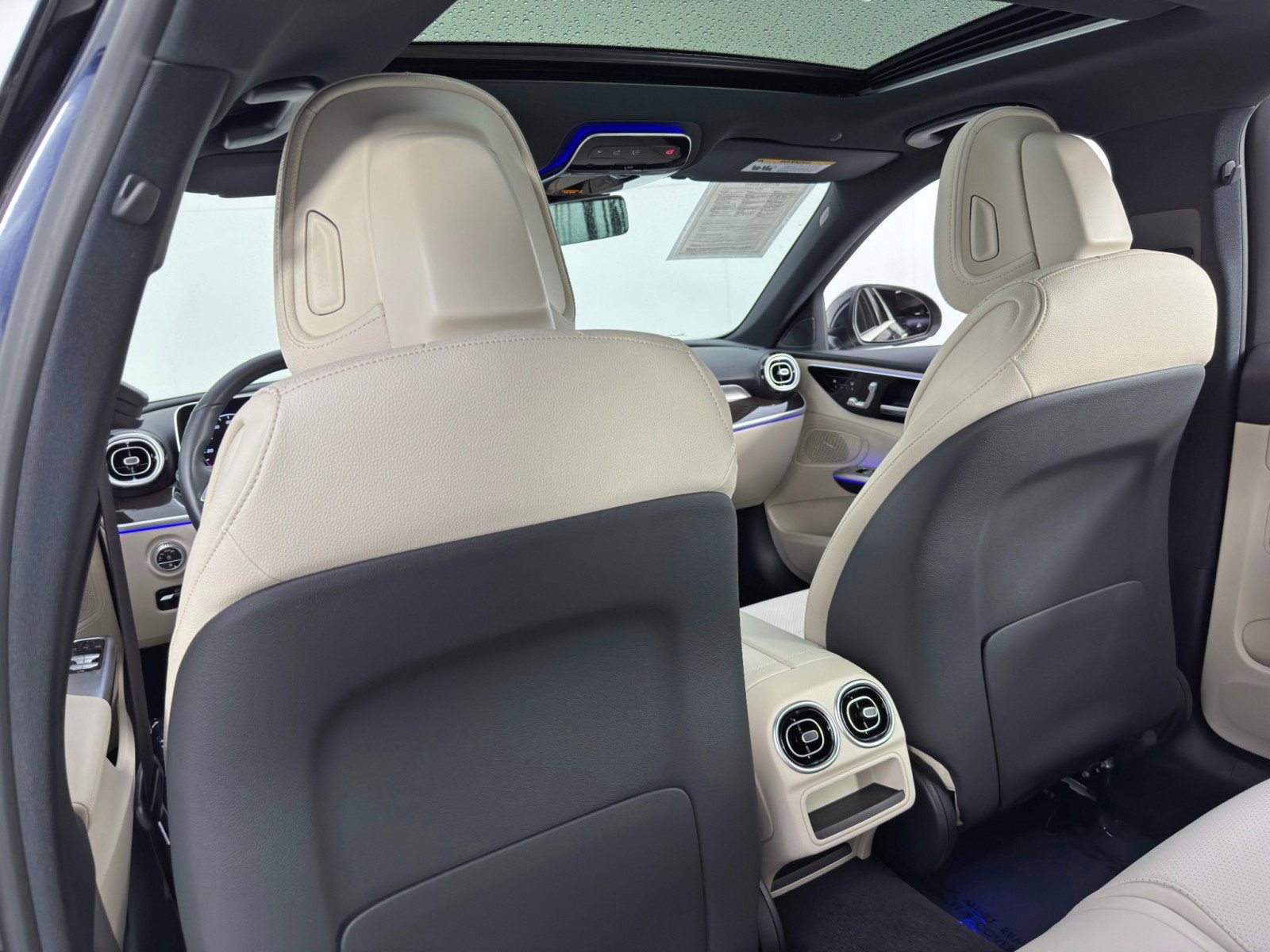 Used 2022 Mercedes-Benz C 300 Sedan w/ Exclusive Trim Package image 40